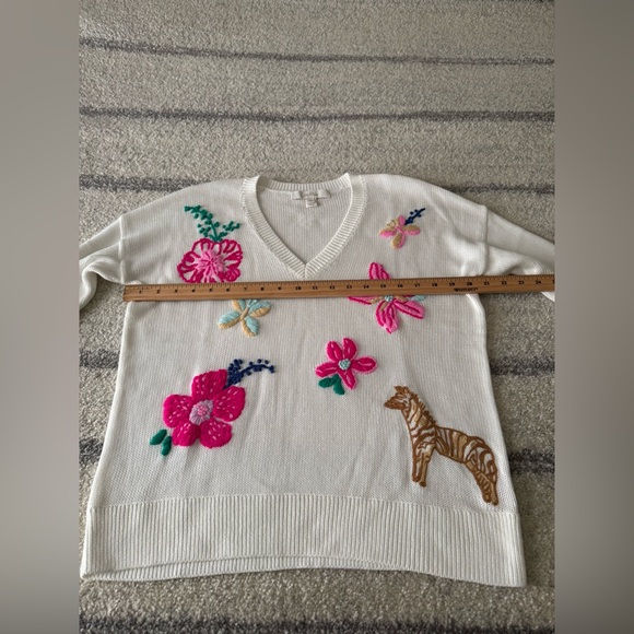 Lilly Pulitzer sweater - Picture 14 of 14